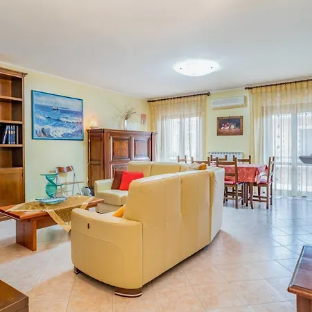 Splendid Apartment Leporano